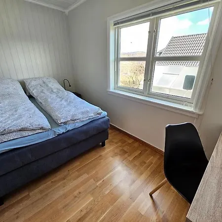 Sentrumsnaer Enebolig Med 4 Soverom Villa *